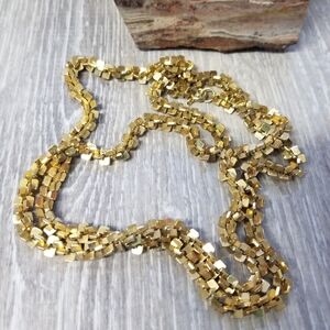Fun chunky goldtone chain